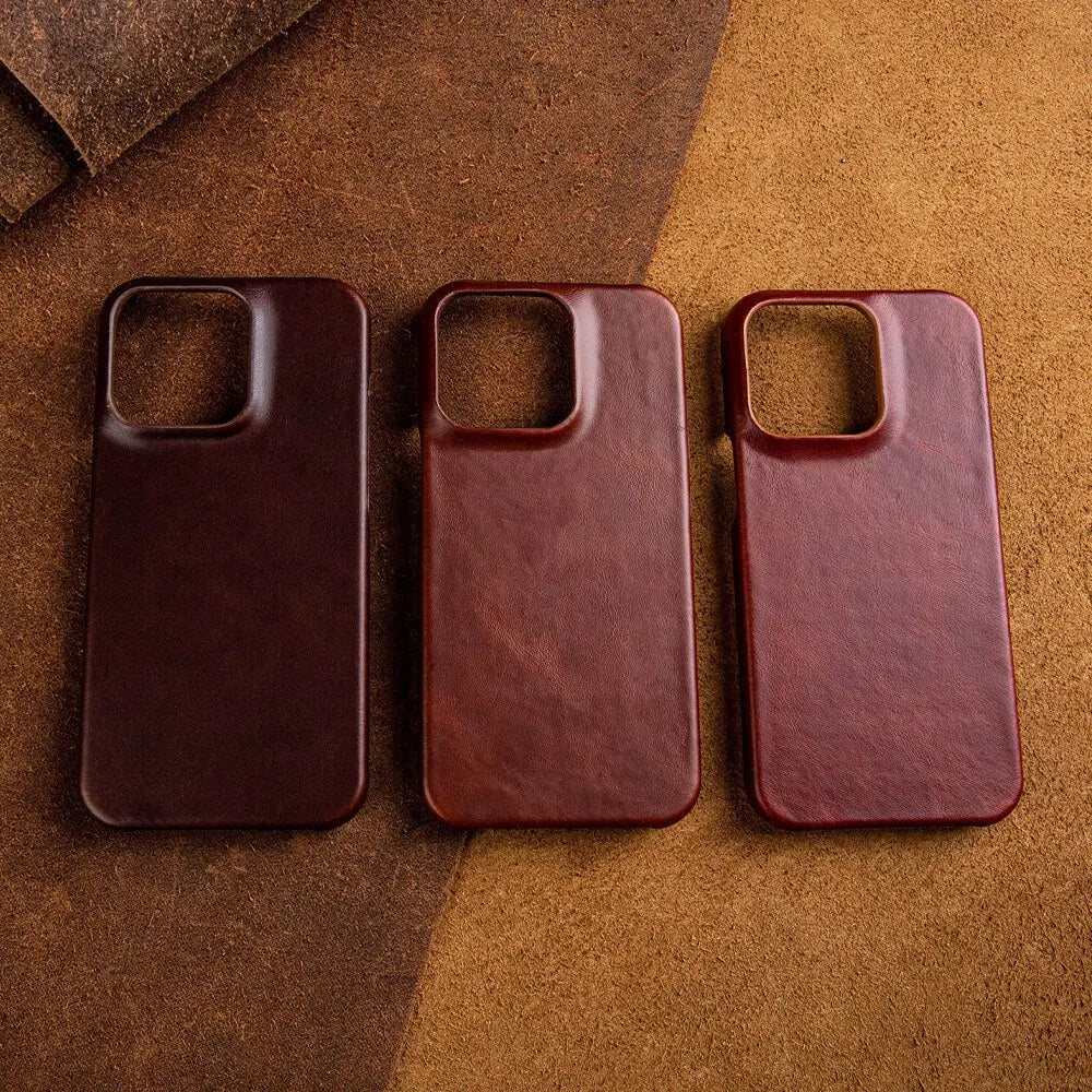 Handgefertigte iPhone Hülle aus echtem Rindsleder – Elegantes Design für iPhone 14 Pro, 14 Pro Max, 14 und 13 – Optimaler Schutz und Schlankes Design 3