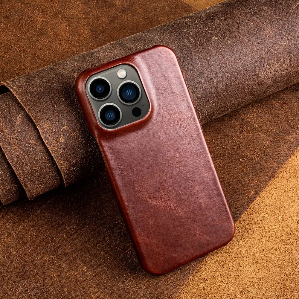 Handgefertigte iPhone Hülle aus echtem Rindsleder – Elegantes Design für iPhone 14 Pro, 14 Pro Max, 14 und 13 – Optimaler Schutz und Schlankes Design 5