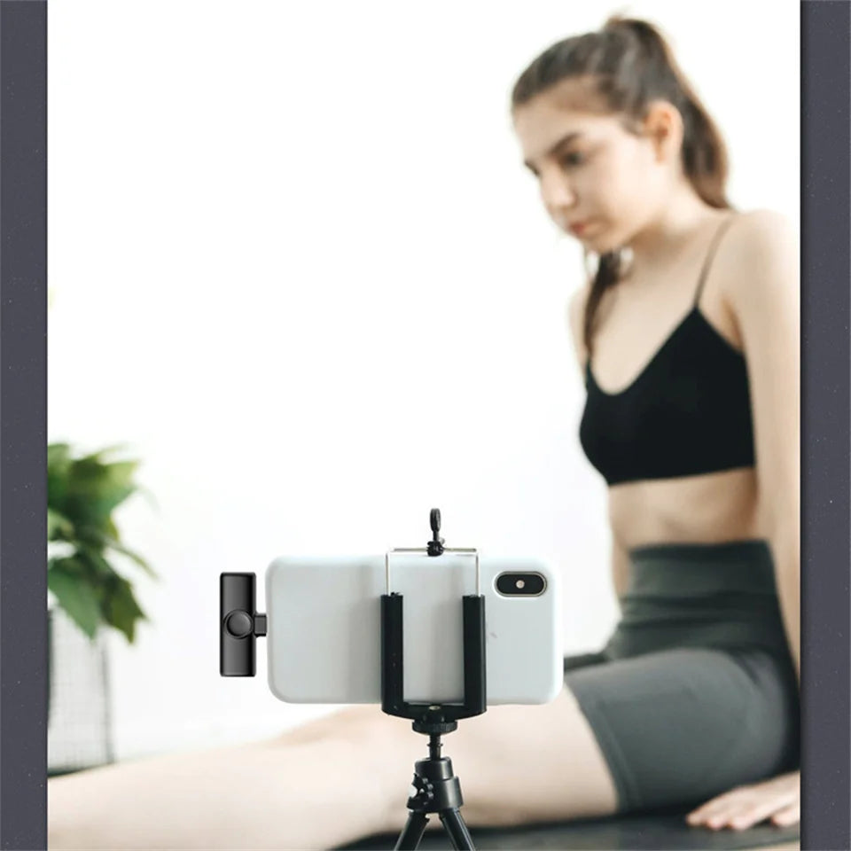 Professionelles Kabelloses Lavaliermikrofon für iPhone, iPad und Android – Ideal für Videoaufnahmen und Interviews 2